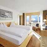 Waldhotel Hotell 4*