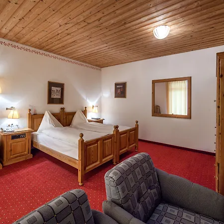 Waldhotel Szálloda