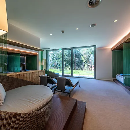 Waldhotel Szálloda