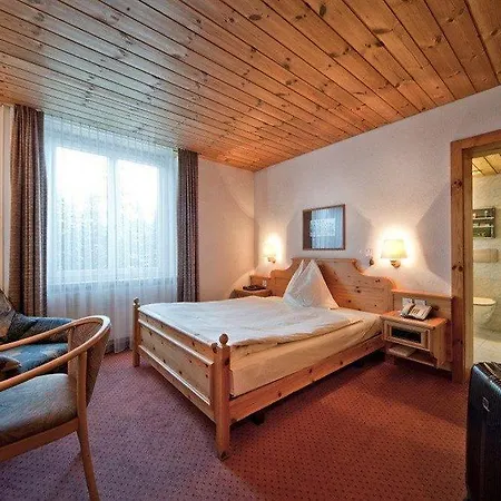 Waldhotel 酒店 阿罗萨