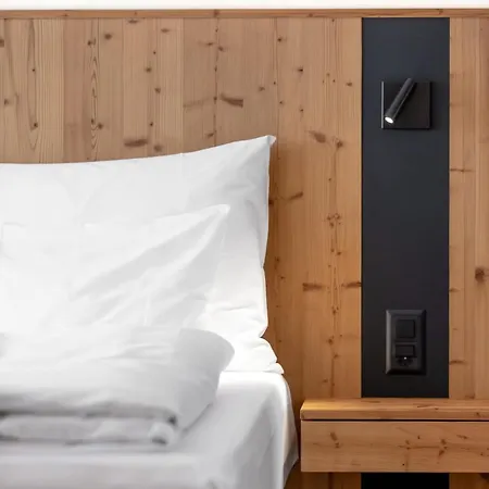 Waldhotel 4* 아로사