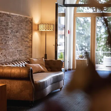 Waldhotel أروسا