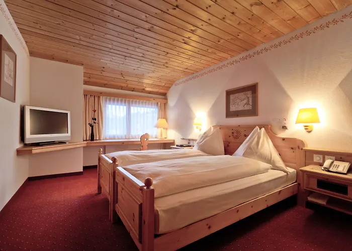 Waldhotel 4* أروسا