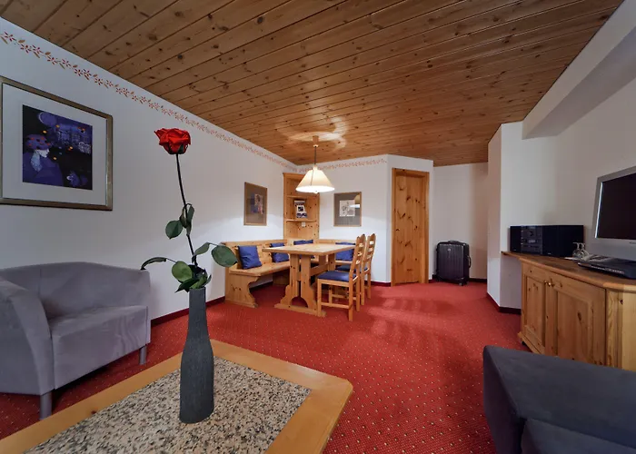 Waldhotel 4* أروسا