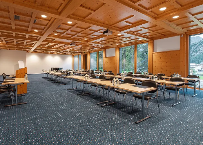 فندق Waldhotel أروسا