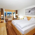 Waldhotel ארוזה